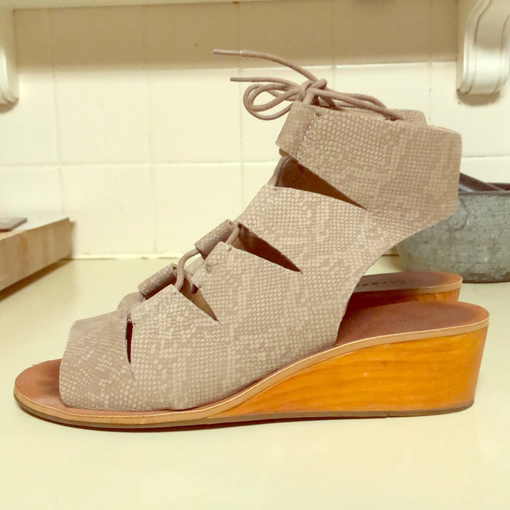 Lucky Brand Gladiator Sandals
